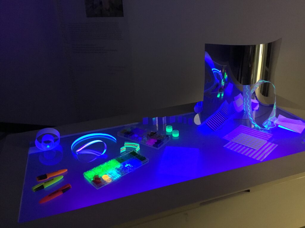 Elc Atelier Of Light Glow | The City School International School Bangkok