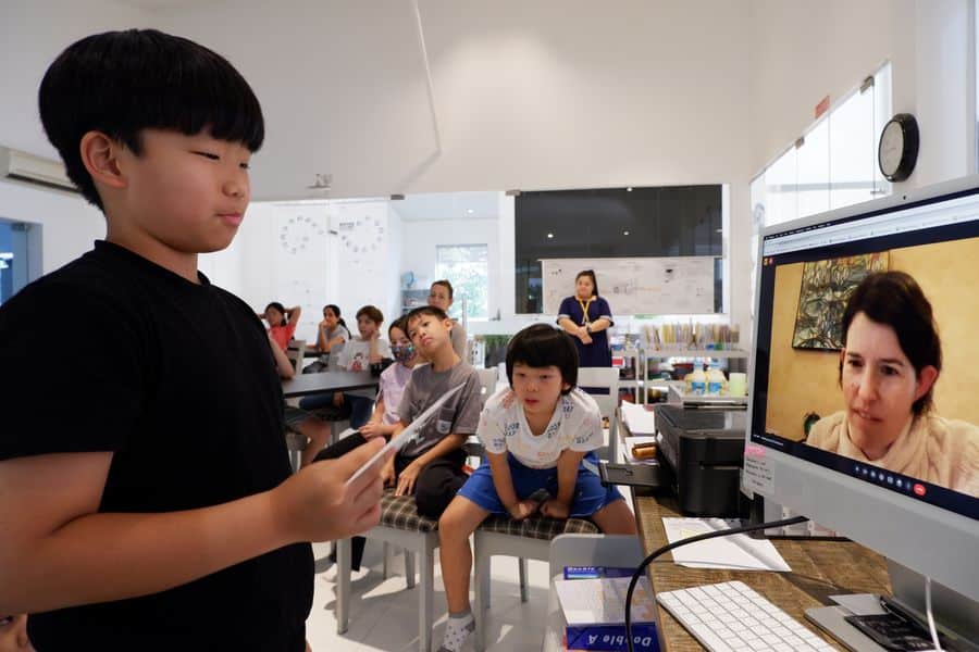 Year 4 Students Get to Interview a NASA Scientist