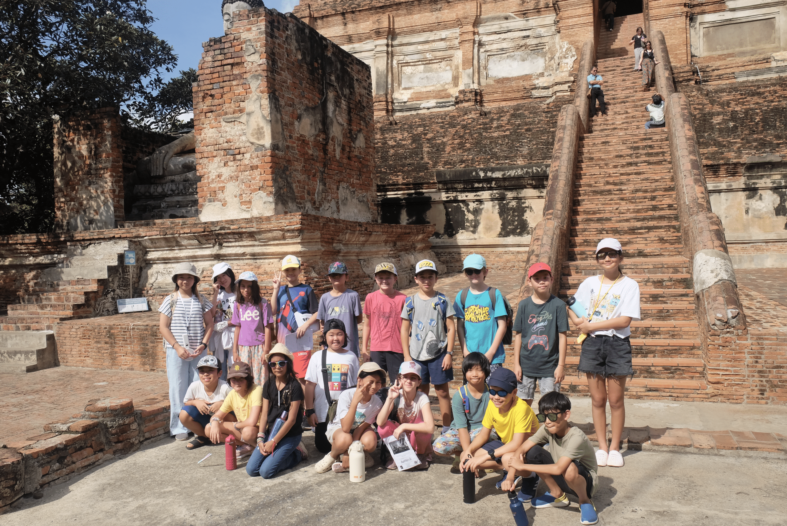 Primary School Students in Bangkok Take a Trip to Ayutthaya